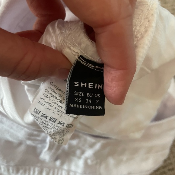 White High Waist Raw Hem Straight Leg Jeans 🤍 - Picture 6 of 6